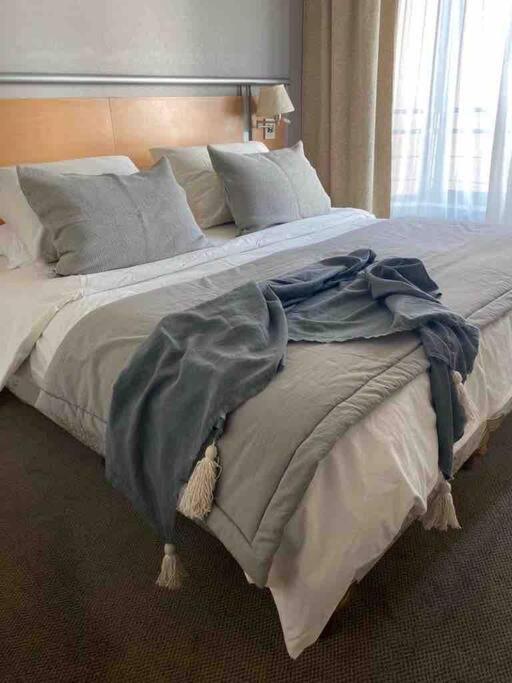 Apartamento Luminoso, Seguridad 24 Horas - Piscina 403 *
